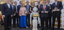 De izq. a der.: Salvador Molina (Foro ECOFIN), Andrés Romero (Santalucía), Borja Tenorio (Wofco), Álvaro Marco (BDO), María Parga (Alastria), Jorge Bardón (Creditea), Eduardo Vioque y Alejandra Fernández (EVO Banco), Jesús Nuño (El Corte Inglés), Ignacio Jiménez (Iberinform), Alexis Fernández Montes de Oca (Grupo Fomento) y Fernando Suárez León (ibm) / Fotografía: Florencia Foresi.